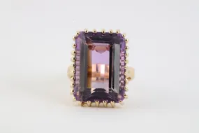 14k Yellow Gold 22.00tcw Amethyst Cocktail Ring Size 7.5 (11.64g.)