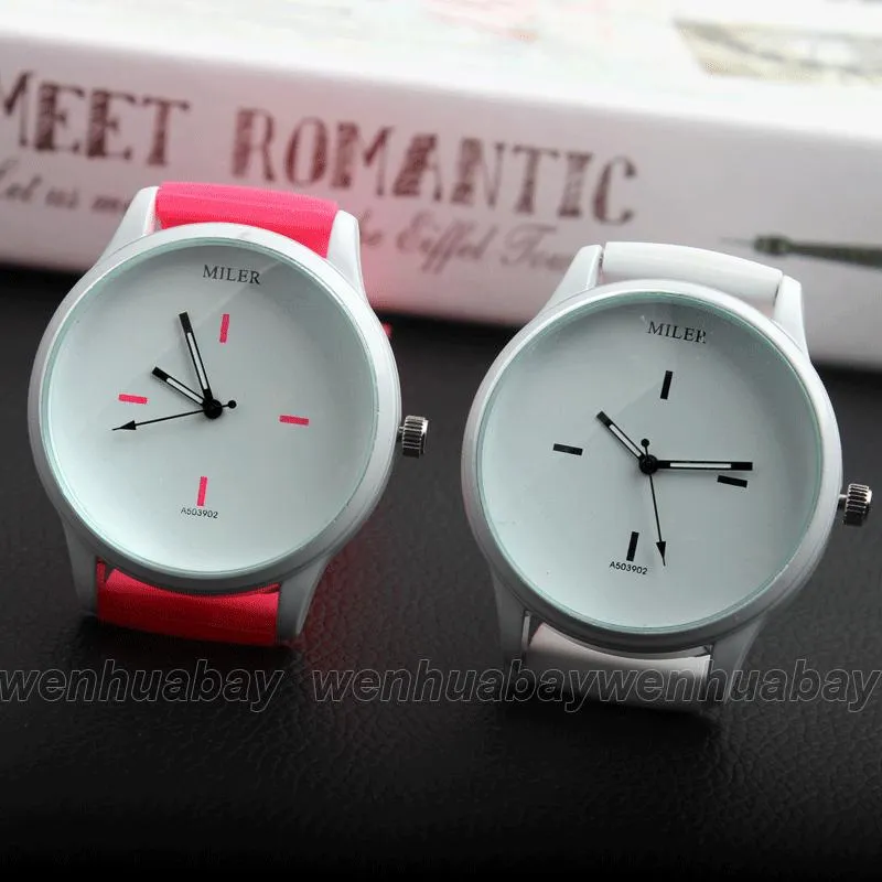 Black White Silicone Quartz Watches Women Sports