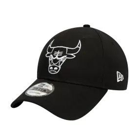 New Era Chicago Bulls Essential 9FORTY cap with adjustable visor 12292586 black