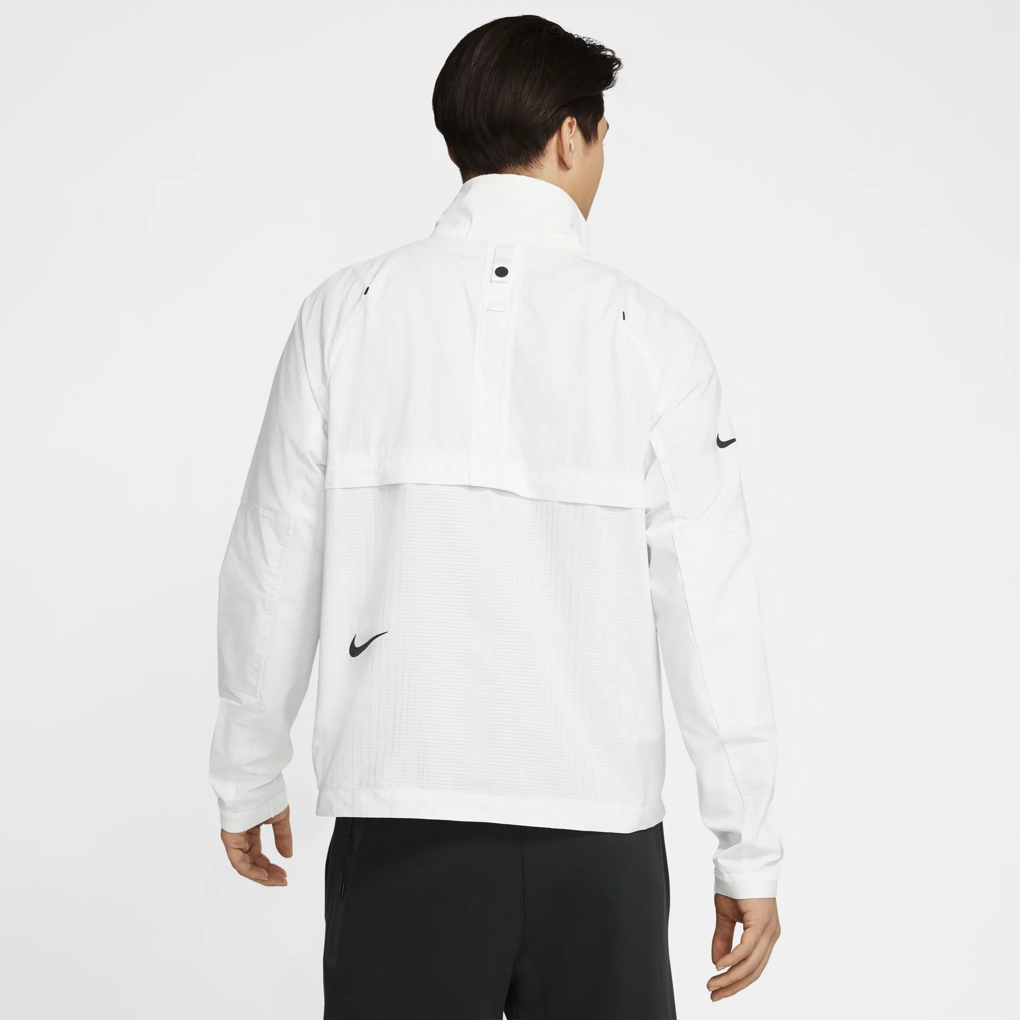 NIKE SPORTSWEAR TECH PACK