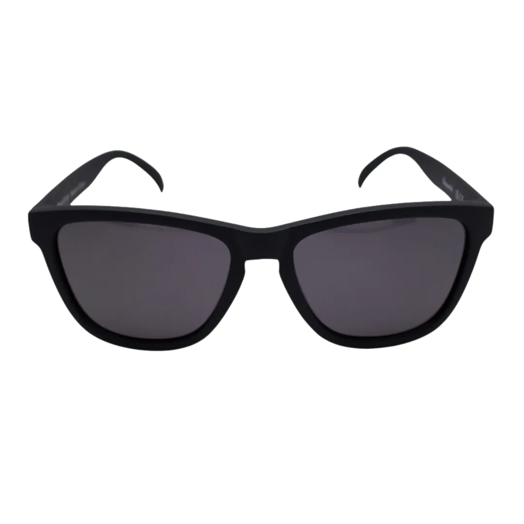 "Basic b*tch" black sunglasses