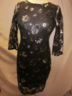 Short 3/4 Sleeved Lace Dress Size L Style 300240