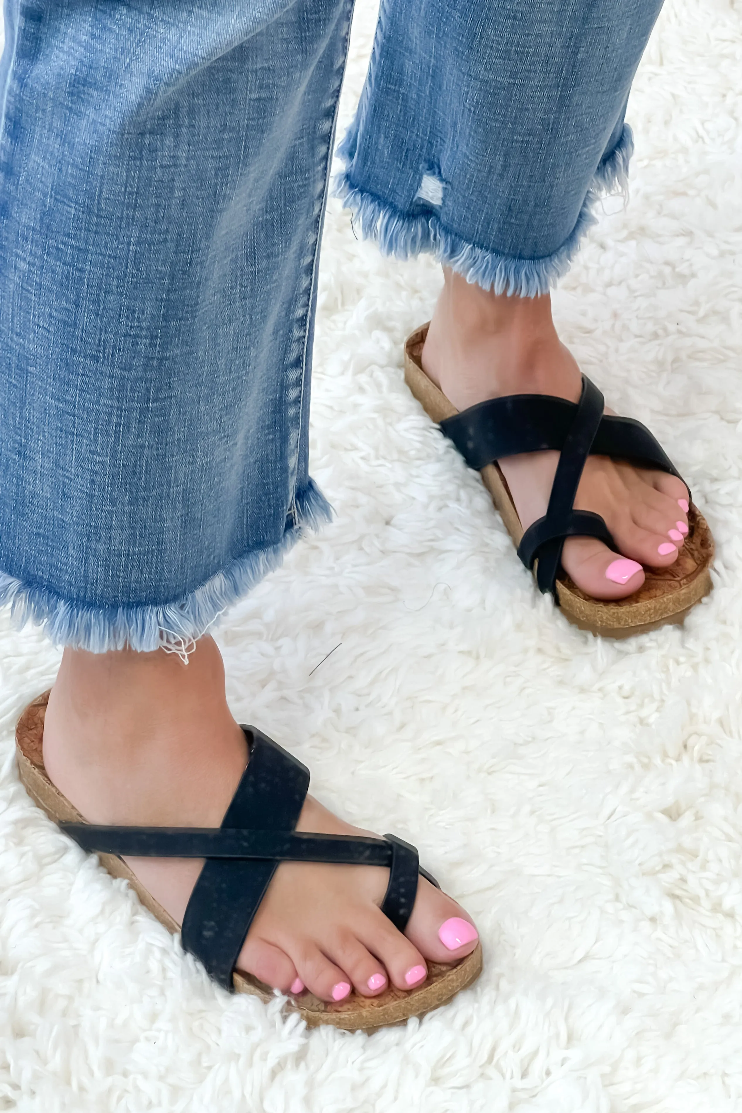 Very G Better Be Me Sandal : Black